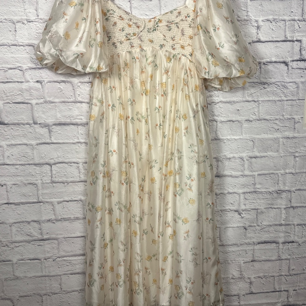 Worth Cream Floral Midi Dress with Puff Sleeves - Picture 4 of 15